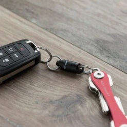 KeySmart MagConnect Magnetic Quick Disconnect -Multifunctional Tool Store KS814BLK KeySmart MagConnect Black With Keys Joined