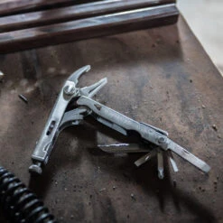 Leatherman Crunch Multi-Tool With Nylon Sheath -Multifunctional Tool Store LT68010201K Leatherman Crunch All Open