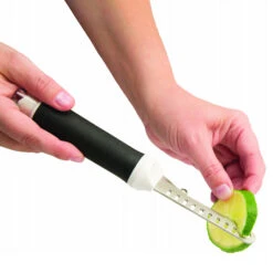 Microplane Ultimate 7-in-1 Mixologist Bar Tool 15 Microplane Ultimate 7-in-1 Mixologist Bar Tool -Multifunctional Tool Store MP41060 Microplane 7 in 1 Bar Tool Slicing Lime