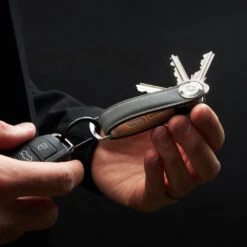 Star Wars Mandalorian Orbitkey Key Organizer -Multifunctional Tool Store OrbitkeyMandalorianInHand