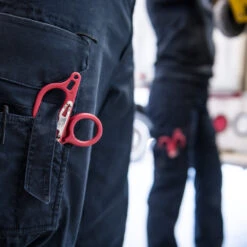 Leatherman Raptor Response Multipurpose Shears -Multifunctional Tool Store Raptor Response EMT Carrying Open