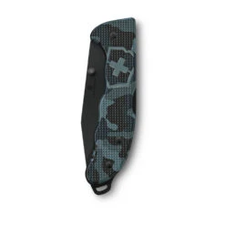 Victorinox Evoke BSH Alox Lockblade Swiss Army Knife With Clip 13 Victorinox Evoke BSH Alox Lockblade Swiss Army Knife With Clip -Multifunctional Tool Store SA09425DS222 Victorinox Evoke Navy Camo Black Closed Front