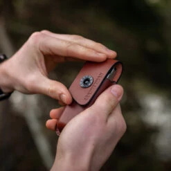 Leatherman Ainsworth Leather Belt Sheath, Medium -Multifunctional Tool Store lt834935 inhand x1000 8c187174 4abb 41e0 b650 e86496edf4b4